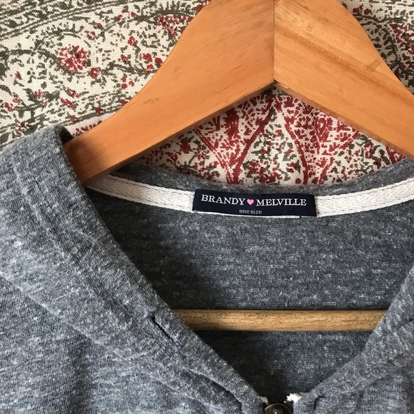 Brandy Melville Sweaters - Brandy Melville Zip Up